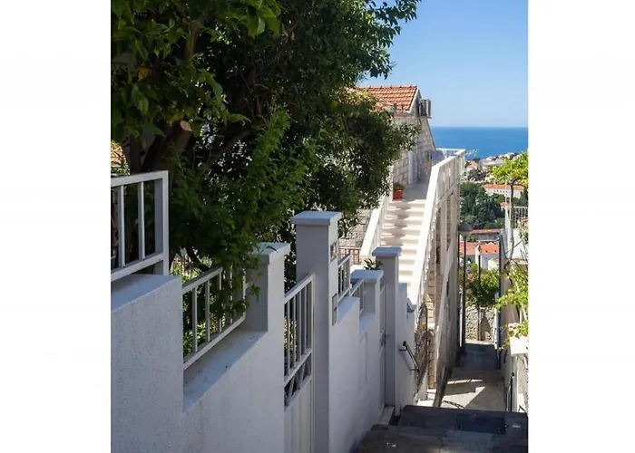Kono - One-bedroom With Patio And Sea View - Marka Gjaje Street