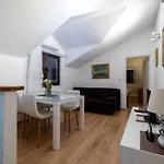 Appartamento Kono - One-bedroom With Patio And Sea View - Marka Gjaje Street