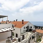 Kono - One-bedroom With Patio And Sea View - Marka Gjaje Street شقة دوبروفينك
