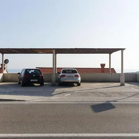 Kono - One-bedroom With Patio And Sea View - Marka Gjaje Street Apartamento