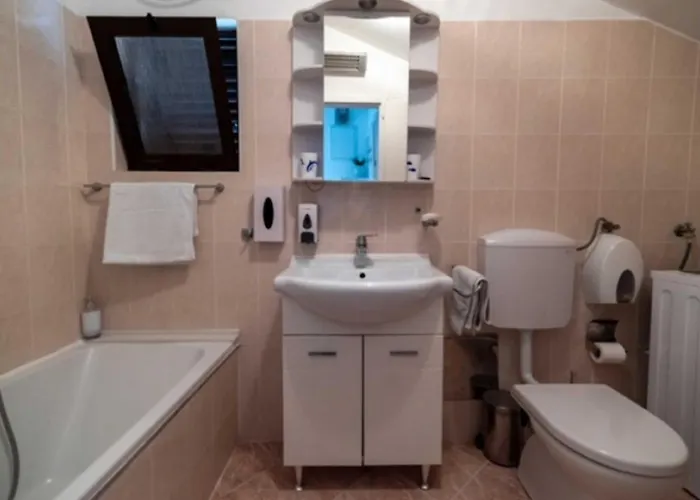 Kono - One-bedroom With Patio And Sea View - Marka Gjaje Street Apartament *